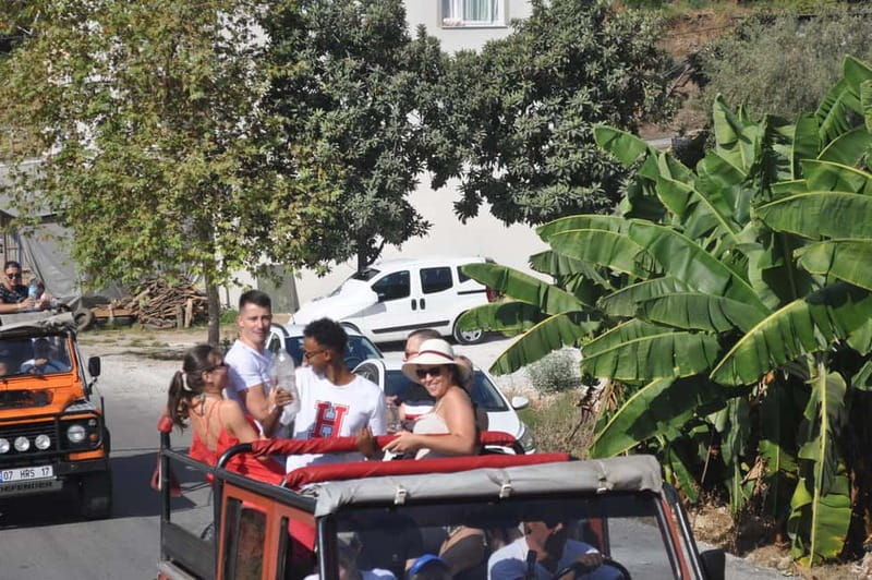 Sapadere Jeep Safari: Taurus Mountains, Waterfall & Cave - Lunch by the river and the village market