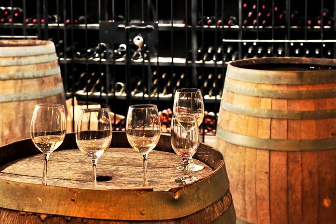 Seattle Wine & Snoqualmie Falls Highlights Tour - Lunch timing and the practical food question