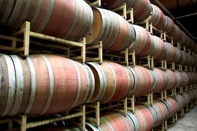 Seattle Wine & Snoqualmie Falls Highlights Tour - Through farms and foothills toward Snoqualmie Falls