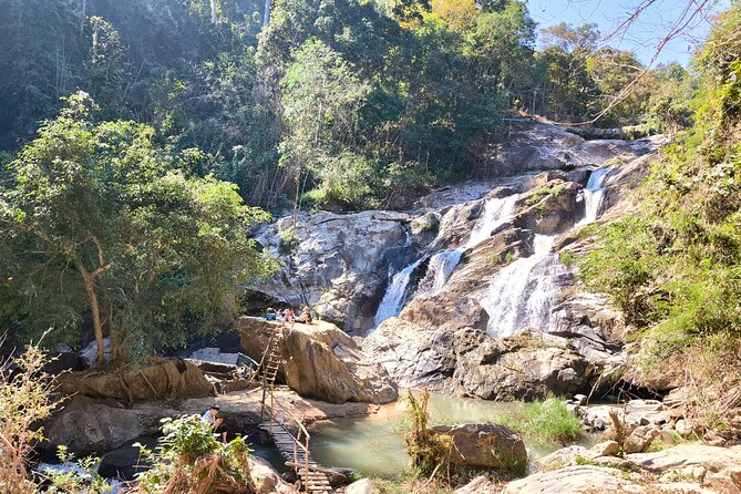 Secret Waterfall and Bamboo Rafting from Chiang Mai - Tea, snacks, and a practical picnic break