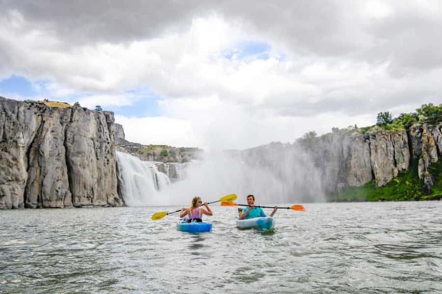 Shoshone Falls: Guided Kayak Tour - The 20-minute boat ride upriver