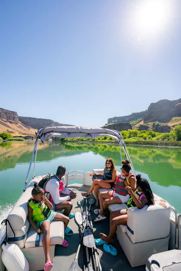Shoshone Falls: Guided Kayak Tour - Pillar Falls: rocks, caves, and a short hike