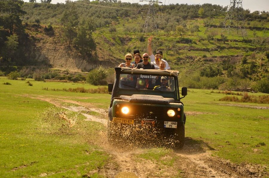 Side: Green Canyon and Waterfall Jeep Safari with Lunch - What the $27 price really covers