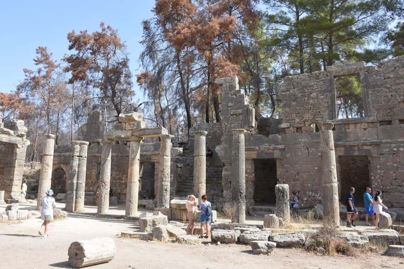 Side Mix Tour: Cabrio Safari & Green Canyon Boat & Waterfall - Guides, Languages, and Day-to-Day Comfort