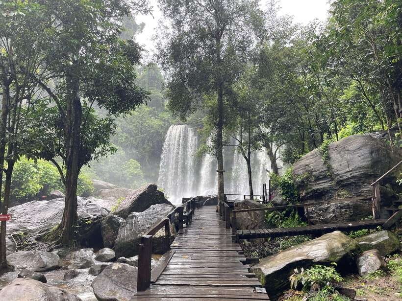 Siem Reap: Beng Mealea, Banteay Srei & Kulen Waterfall Trip - Phnom Kulen, the Big Buddha, and the River of a Thousand Lingas