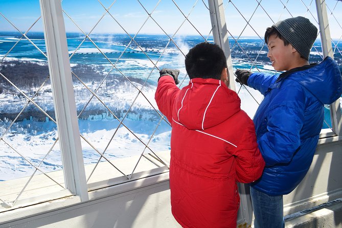 Skylon Tower, Niagara Falls Ontario Observation Deck Admission - Is $17.42 a good value?