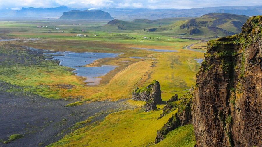 South Coast of Iceland. Black beach, glaсier, waterfalls... - Skógafoss, one of the route’s big payoffs