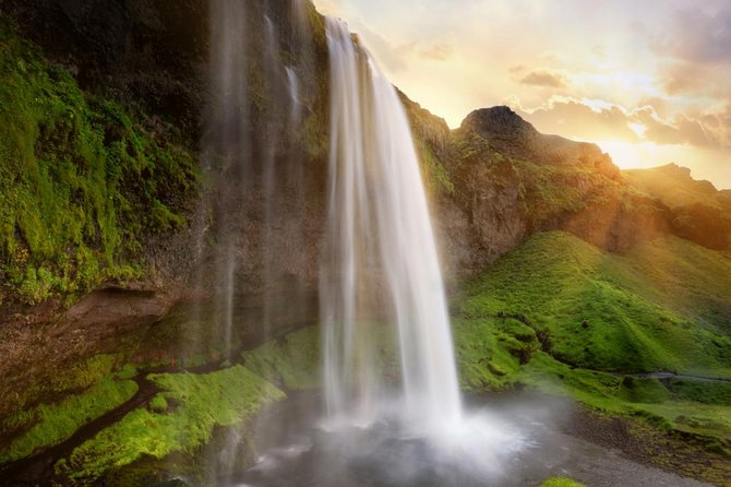South Coast Waterfall, Black Beach, Glacier Adventure Small Group - Solheimajokull: choose the glacier add-on carefully