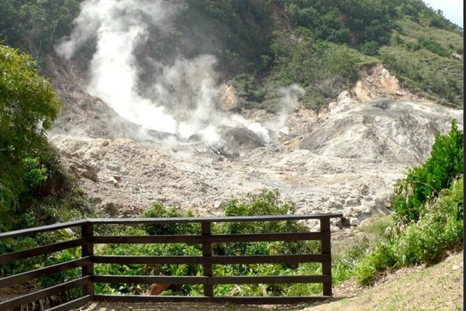 St Lucia Pitons Waterfalls and Mud Bath Experience. - The drive south through villages and coast