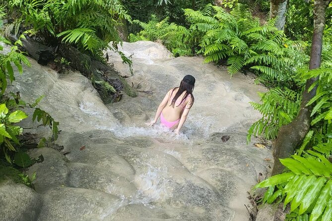 Sticky Waterfall Chiang Mai and Mae Ngat Boat Tour - Transport, group size, and the shape of the day