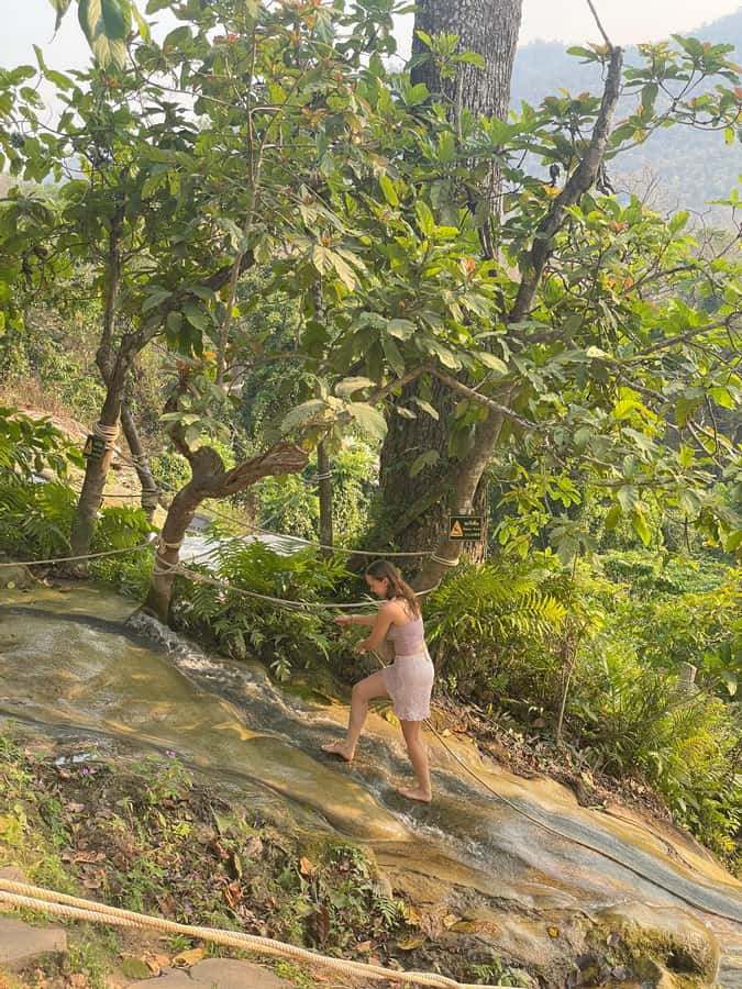Sticky Waterfall Half-day with Private Car - What the drivers add to the outing
