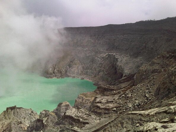 Surabaya - Mount Bromo – Tumpak Sewu Waterfall – Ijen Bluefire Tour - Bali 4d3n - Key points to know before booking