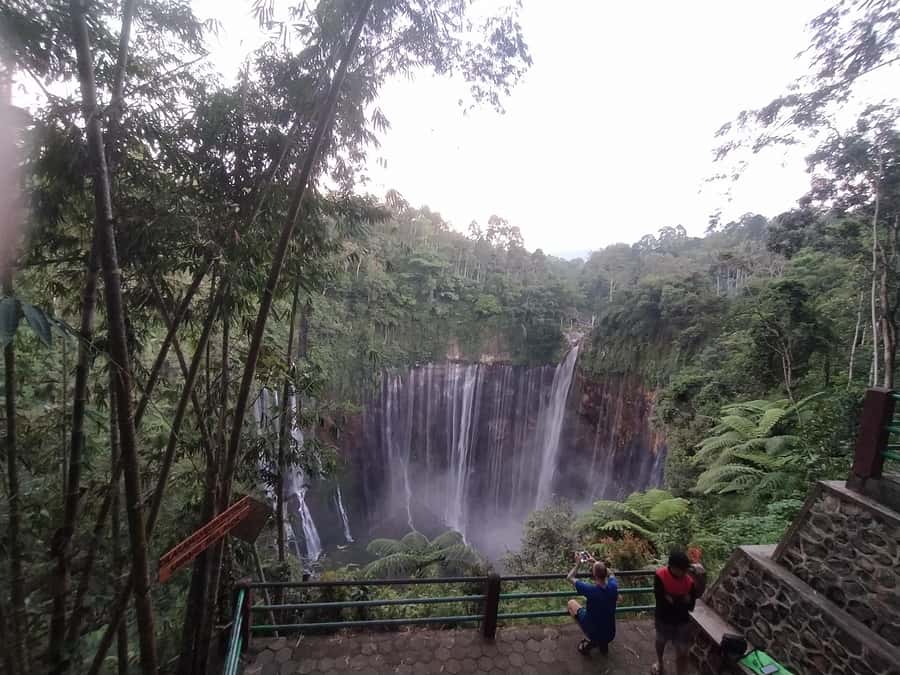 Surabaya or Malang: Tumpak Sewu Waterfall Share Guided Tour - Key points to know before you go
