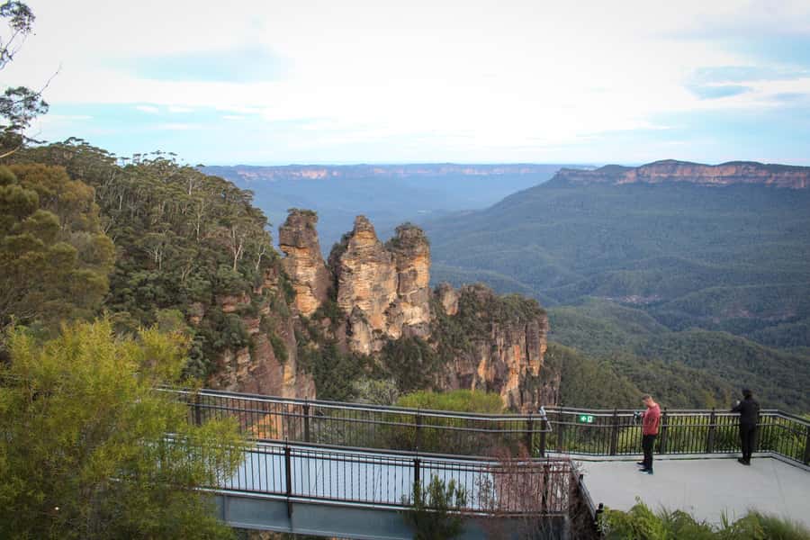 Sydney: Luxury Blue Mountains Adventure with Wentworth Falls - Leura gives you lunch and a change of pace