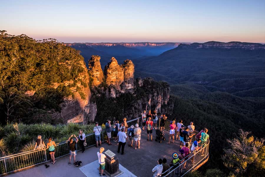 Sydney: Waterfall Bushwalk and Blue Mountain Sunset Day Trip - Who should book this day trip?