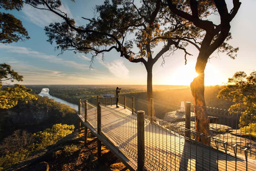 Sydney: Waterfall Bushwalk and Blue Mountain Sunset Day Trip - Leura and Katoomba add local color