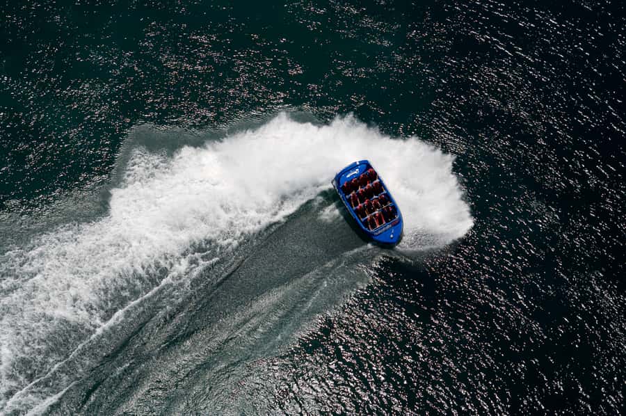 Taupō: Huka Falls 30-Minute Jet Boat Experience - Who should book the Huka Falls Jet Boat?