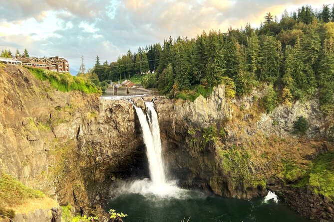 The Best of Seattle and Majestic Snoqualmie Waterfalls - Lake Washington, Mercer Island, and the floating bridges