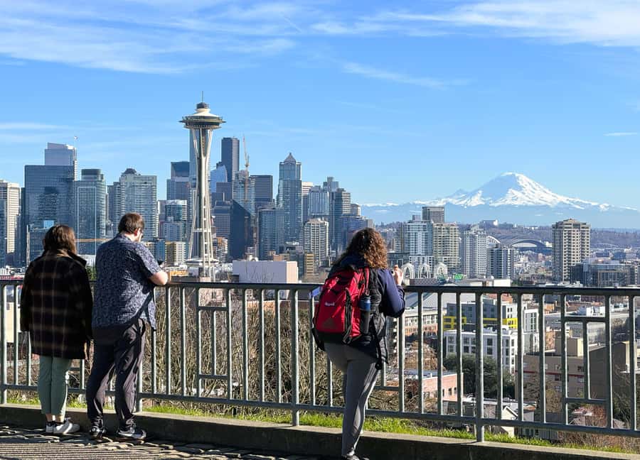 The Best of Seattle and Majestic Snoqualmie Waterfalls - The Fremont Troll and Ballard Locks