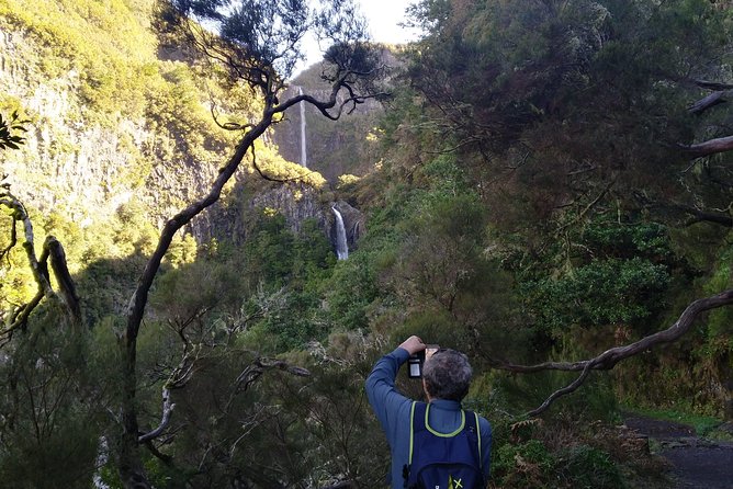 The Fantastic Cascades - A private guide changes the pace