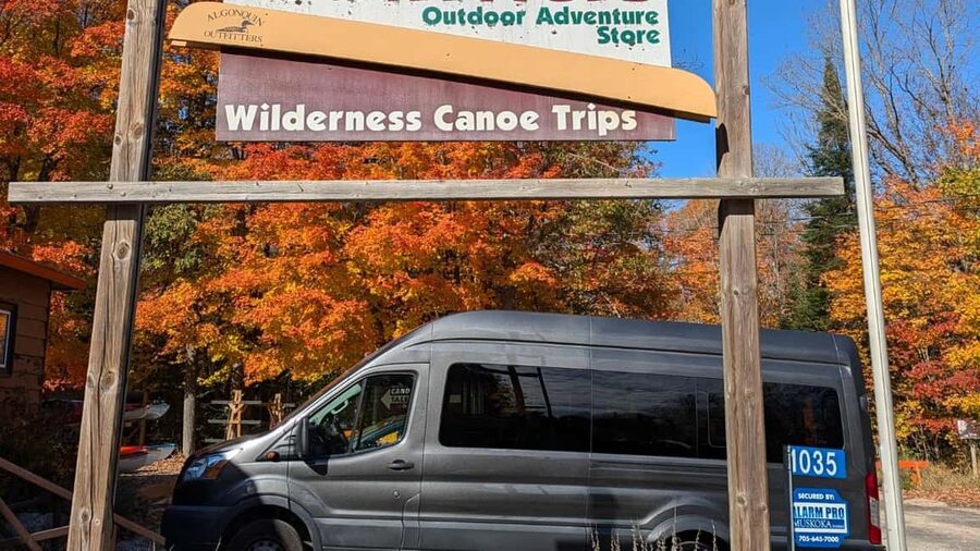Toronto: Algonquin Park and Ragged Falls Day Trip - Entering Algonquin Park and visiting the visitor center