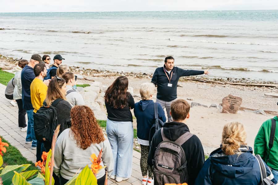Toronto: Falls Day Tour with Boat Cruise & Niagara-the-Lake - Why this Toronto to Niagara Falls day trip works