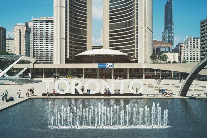 Toronto & Niagara Falls 2 Days Tour - Toronto’s CN Tower and Ripley’s Aquarium
