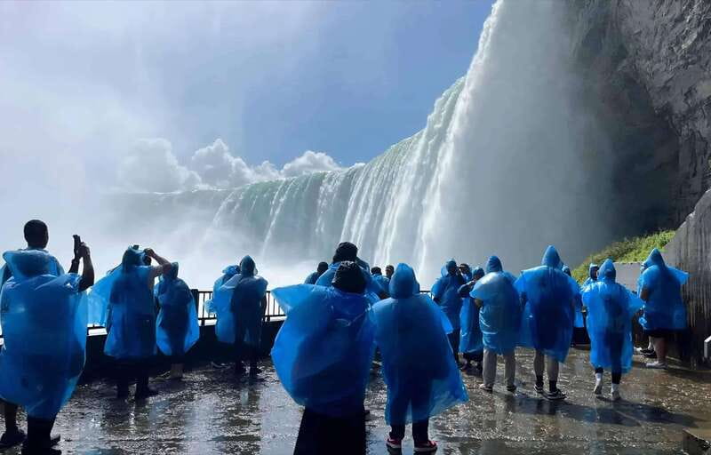Toronto: Niagara Falls, Boat Ride & Journey Behind the Falls - Six useful things to know before booking
