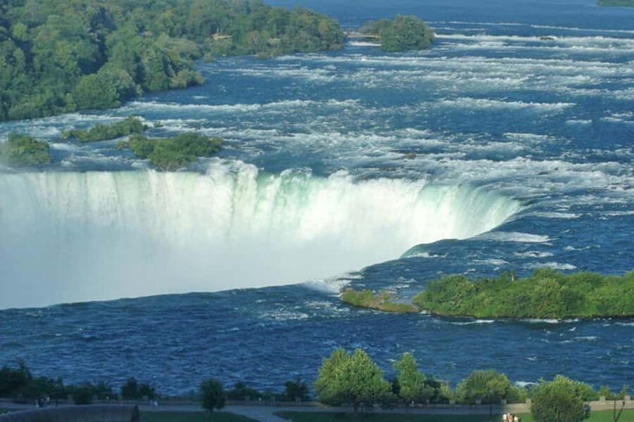 Toronto: Niagara Falls Day Tour with Boat Option - Niagara Falls: three hours beside the water