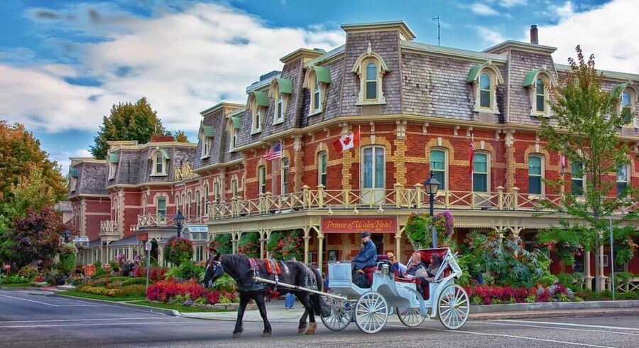 Toronto: Niagara Falls & NOTL Heritage Town Guided Day Tour - Leaving Toronto for the Niagara Region