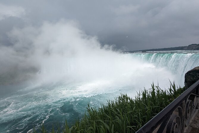 Toronto: Niagara Falls VIP Private Luxury SUV Tour - Niagara-on-the-Lake and winery time