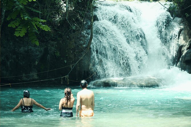 Tour to Copalitilla Magical Waterfalls from Huatulco with admission included - A Traditional Meal After the Water