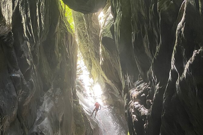 Trekking/rappelling waterfalls in Dominican Republic - Breakfast in Los Cacaos, with one important catch