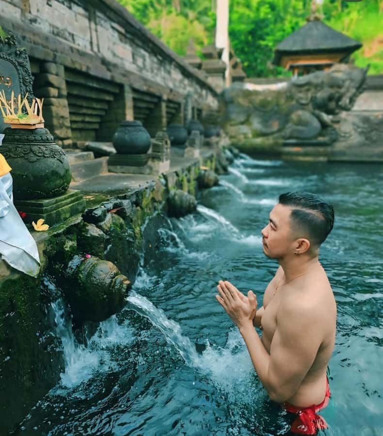 Ubud: Full-Day Rice Terrace, Monkey Forest & Waterfall - Tirta Empul: the day’s most meaningful cultural stop