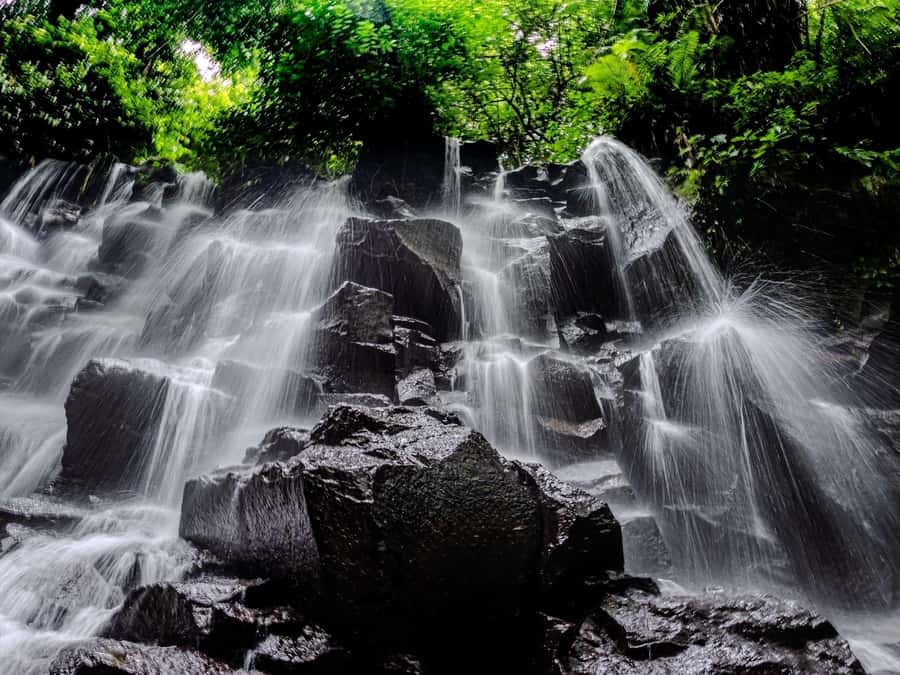 Ubud: Hidden Gems and Waterfalls Private Tour - Kanto Lampo: the easiest waterfall introduction