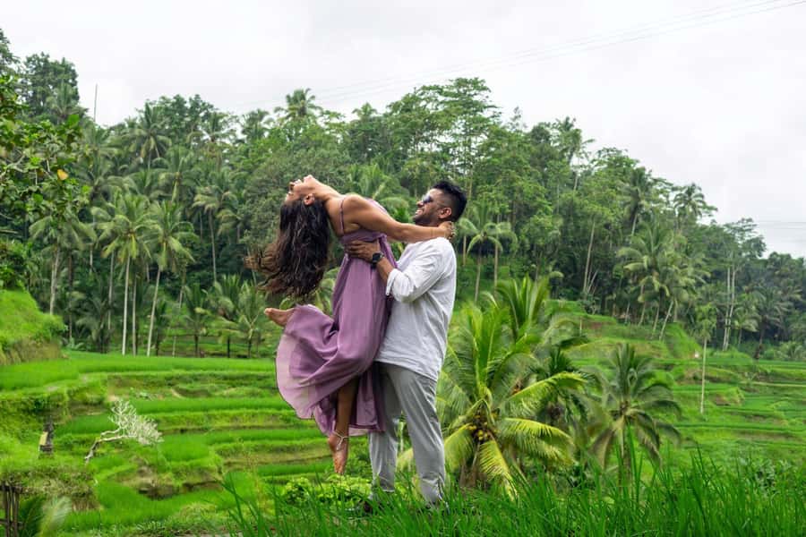 Ubud Monkey Forest, Temple, Rice Terrace and Waterfall Tour - Lunch above the rice fields