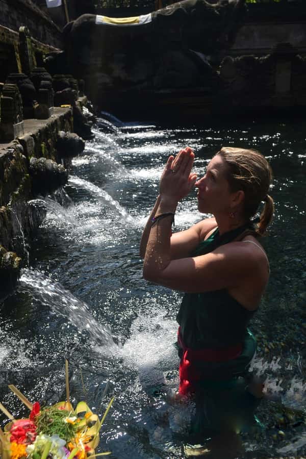 Ubud: Rice Terraces, Water Temple, & Waterfalls Private Tour - Kanto Lampo Waterfall begins the outdoor portion