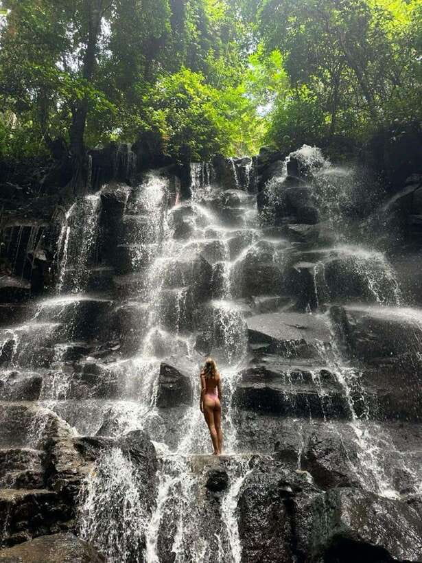 Ubud: Water Temple, Rice Terrace, and Waterfalls Tour - Tegallalang Rice Terrace: Bali’s green opening scene