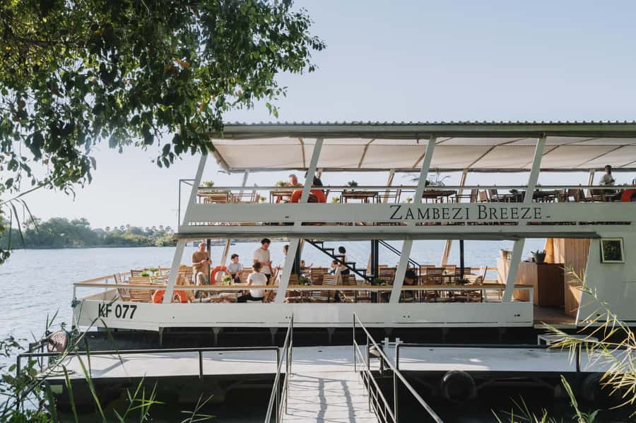 Victoria Falls: Dinner Cruise on the Zambezi River - Wildlife watching between courses