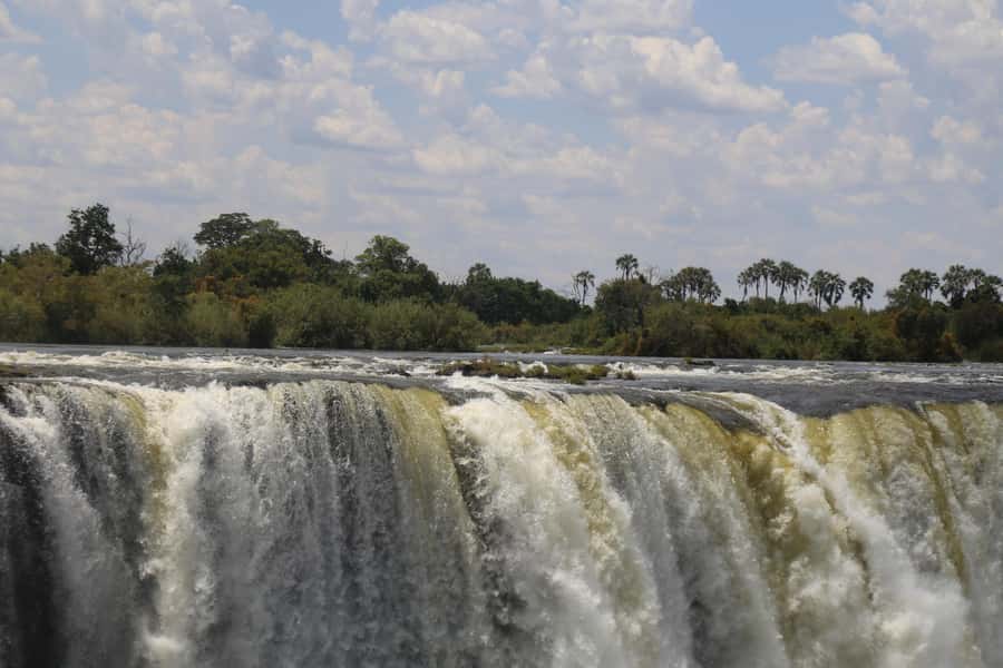 Victoria Falls: Private Guided Tour of the Waterfalls - Price, park fees, and real value