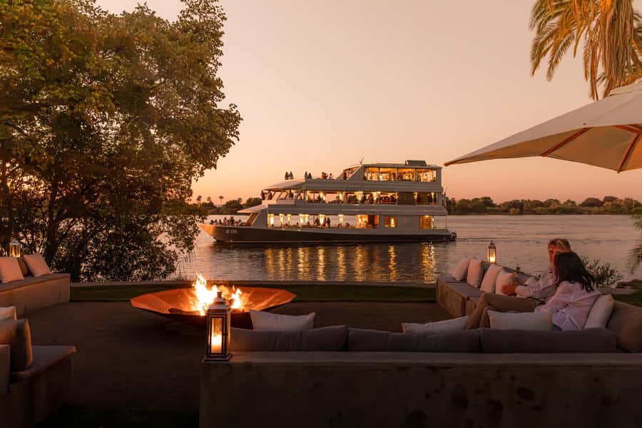 Victoria Falls: Sunset Cruise and Dinner at The Eatery - Wildlife sightings along the river