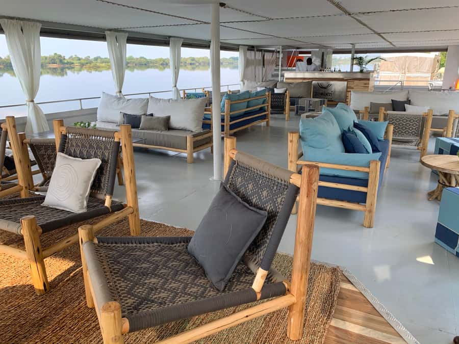 Victoria Falls: Sunset Cruise and Dinner at The Eatery - What $110 really buys you