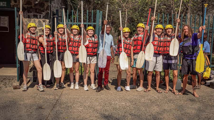 Victoria Falls: Zambezi Half-Day Rafting - Lunch, drinks, photos, and the real value