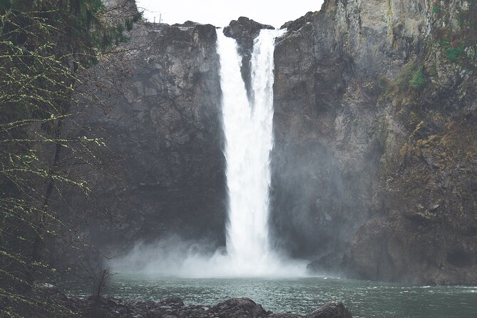 Visit Snoqualmie and Hike to Twin Falls (Transportation included) - What the forest adds to the experience