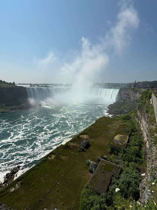 Walking Tour of Niagara Falls Canada and Hornblower Boat - The first hour: walking beside the Canadian falls