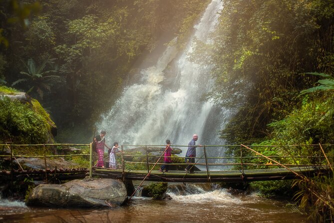 Waterfall Wanderer Doi Inthanon Hiking Tour - Entering Doi Inthanon National Park