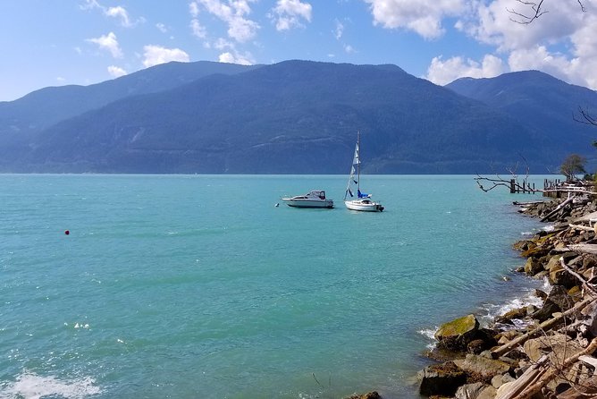 Whistler Sightseeing Tour from Vancouver: See Horseshoe Bay and Shannon Falls - Who will get the most from this day