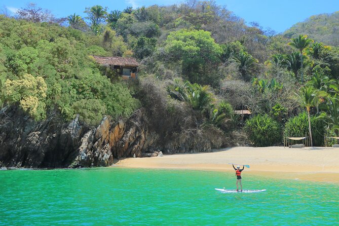 Yelapa Waterfall, BBQ at Exclusive Majahuitas Beach & Open bar - The crew, music, and final show