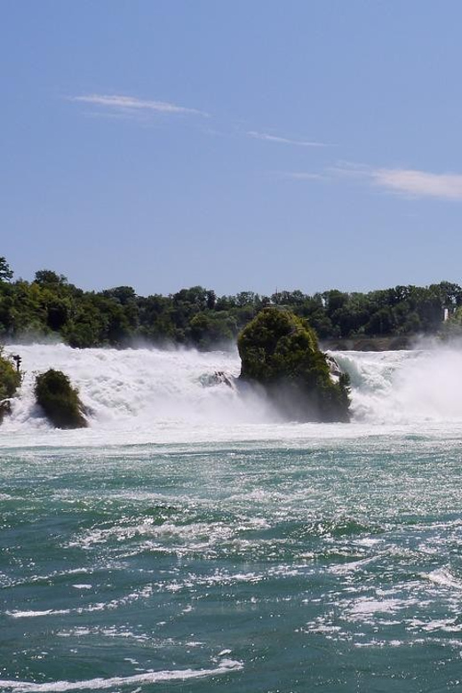 Zürich/Lucerne: Rhine Falls, Titisee & Black Forest Day Trip - Schluchsee provides a quieter final stop